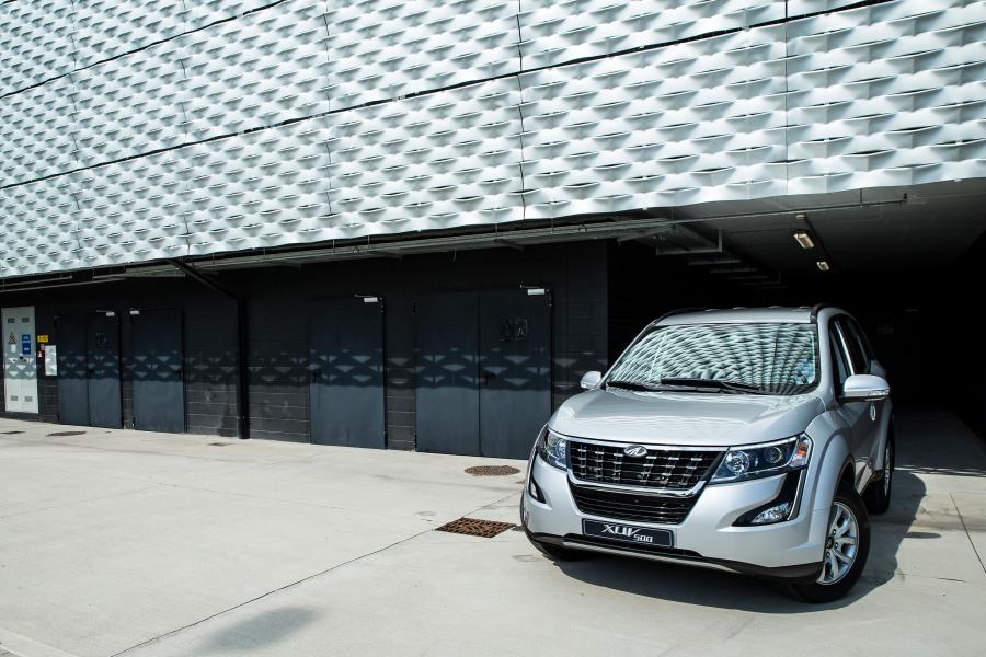  Mahindra XUV500 W6 2019 года  (EU) (фото 7 из 32)